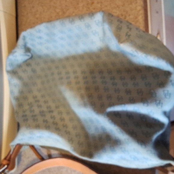 Dooney & Bourke signature shoulder bag - Picture 12 of 13